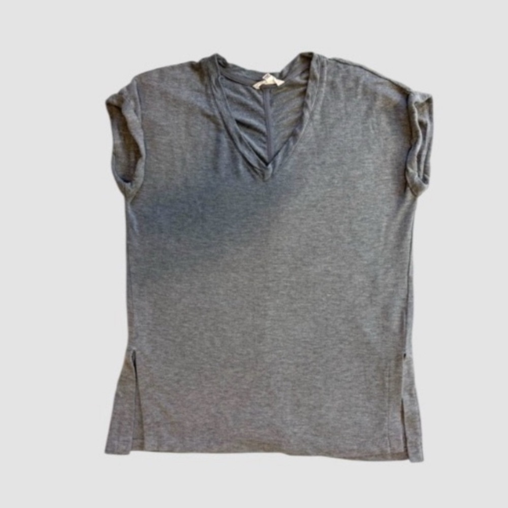 Z by Zobha Women’s Medium T-shirt Gray‎ V-neck Top